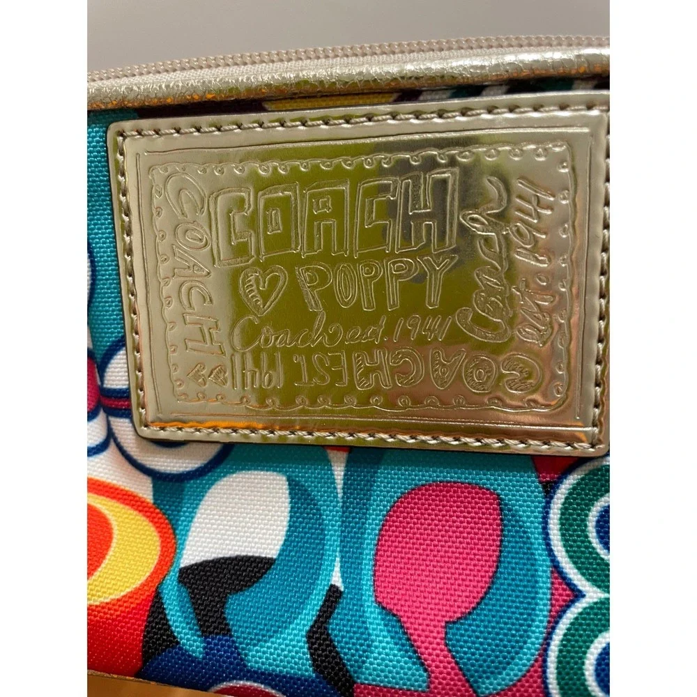 Coach poppy wristlet
